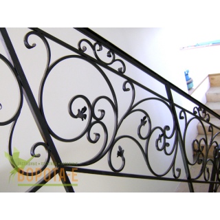 Перила в дом