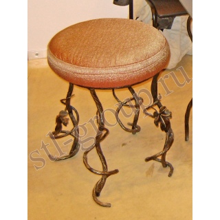 Кованый табурет Виноградная лоза